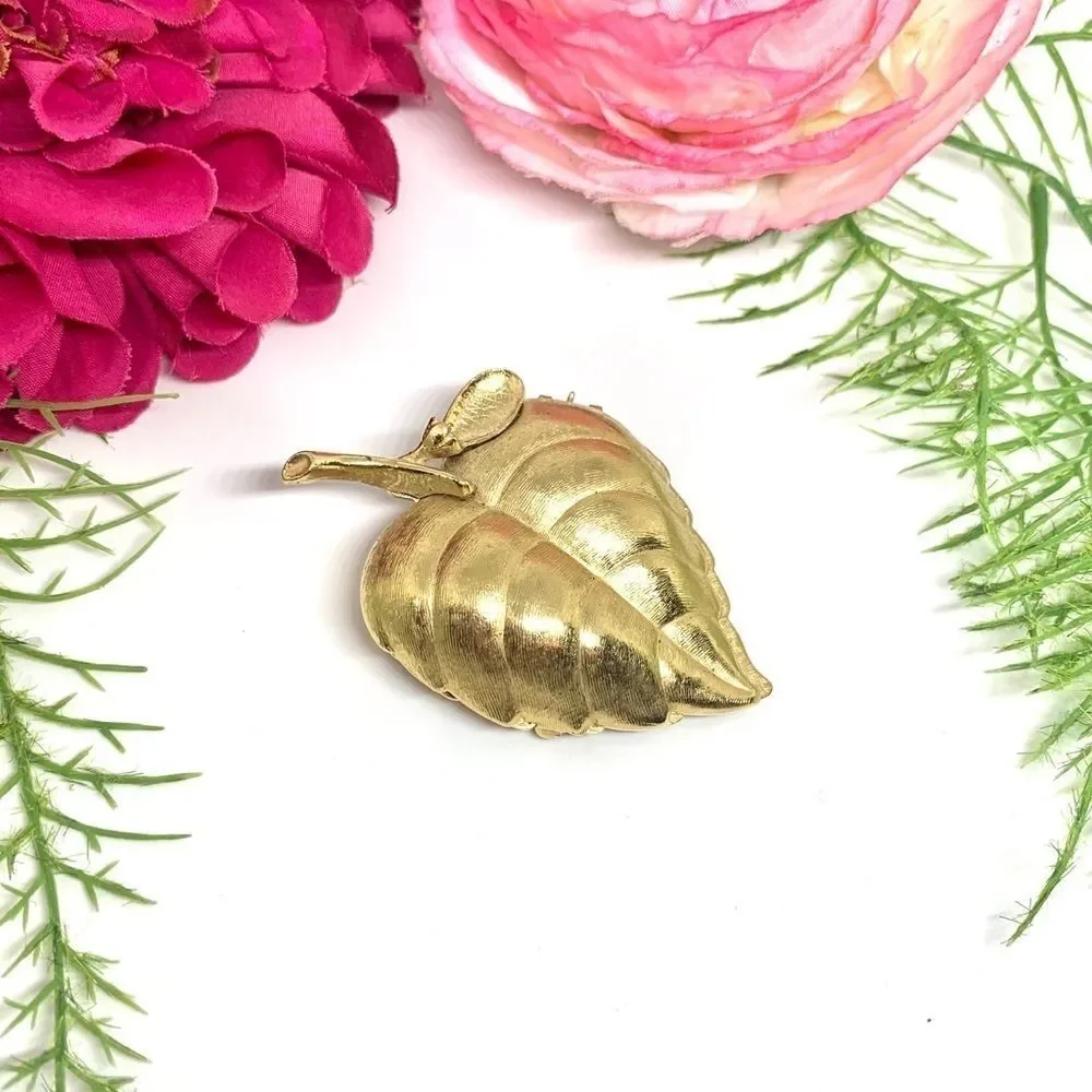 VINTAGE⚜️AVON Locket Keepsake Leaf Brooch